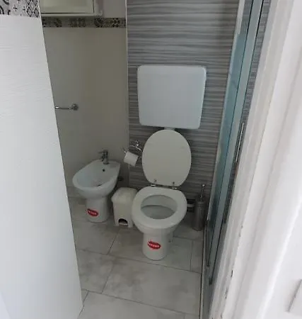 La Torinese Hostel *